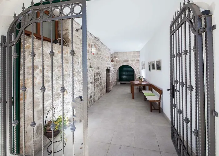 Old Stone House Mario Dom wakacyjny *