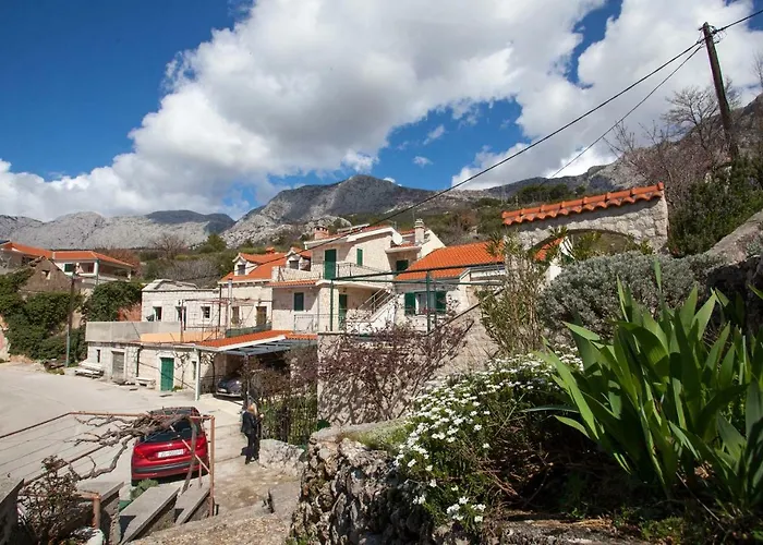 Old Stone House Mario * Podgora (Split-Dalmatia)
